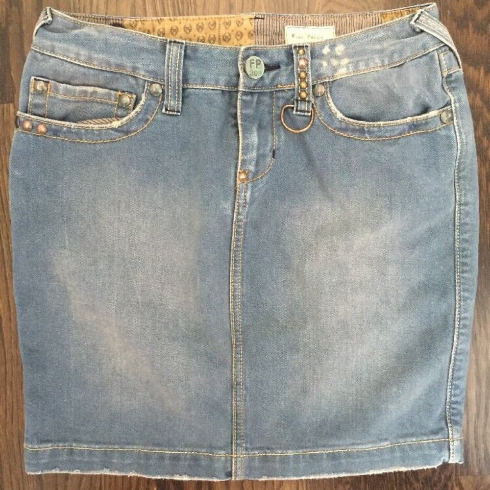 FREE PEOPLE Distressed Denim Skirt XS/S Embroidered Back Pockets